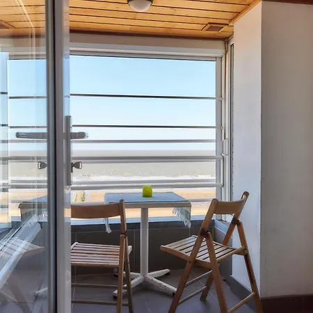 Lecomte - The Shoreline Pearl 97 דירה *