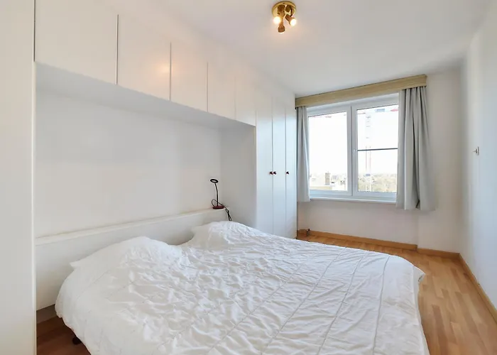 Lecomte - The Shoreline Pearl 97 Apartment